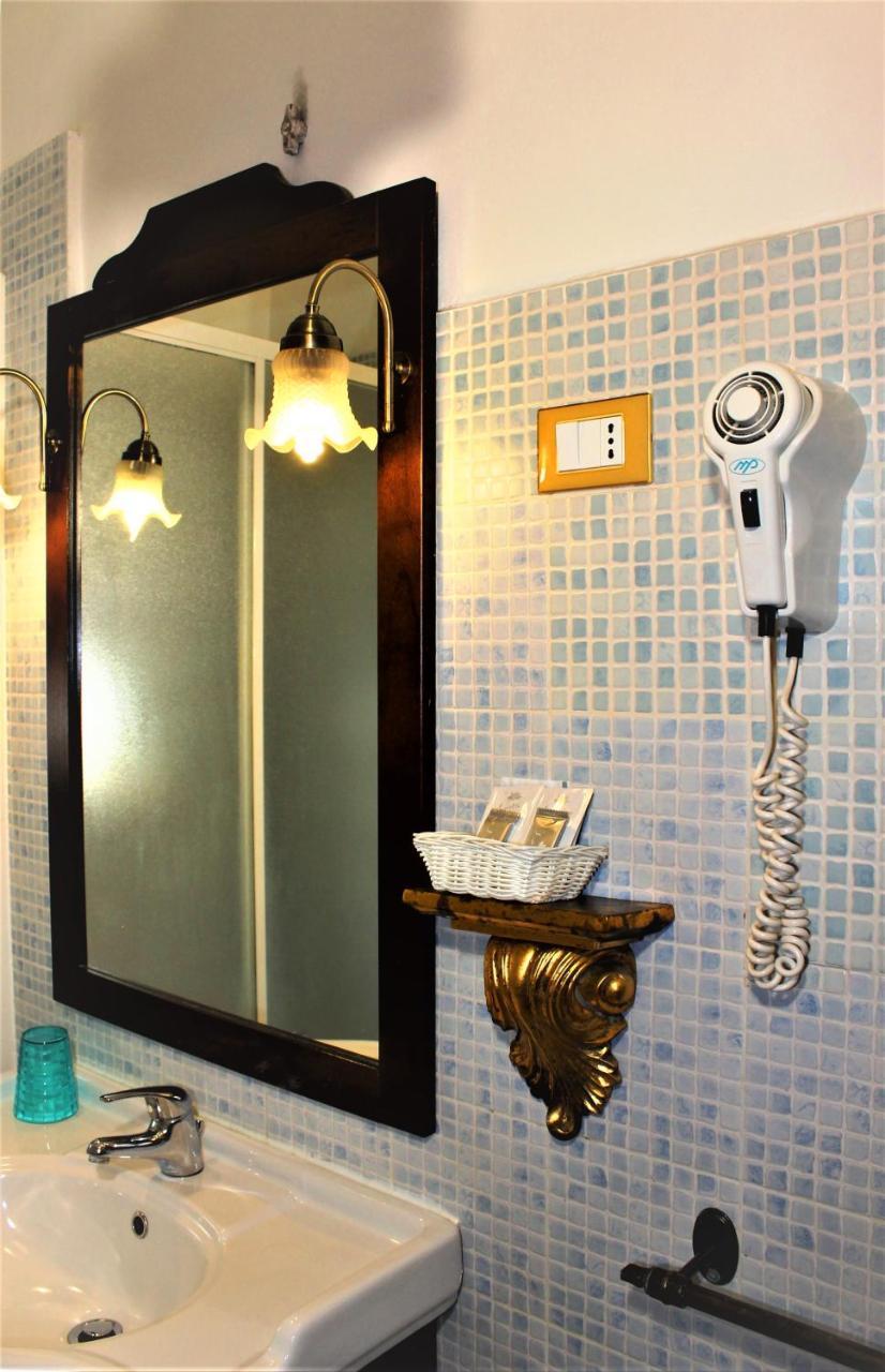 I Gerani Rossi Hotel Рим Екстериор снимка