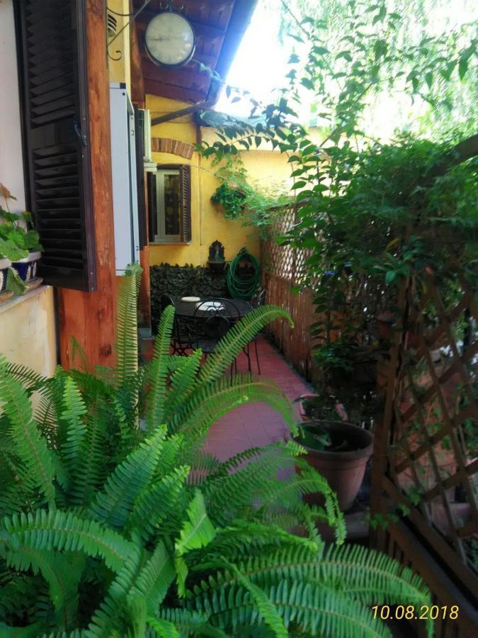 I Gerani Rossi Hotel Рим Екстериор снимка