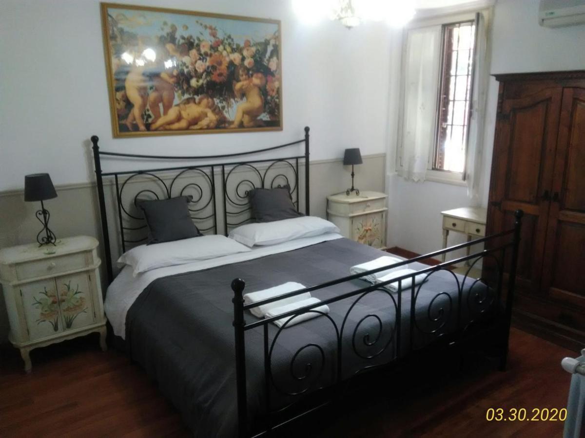 I Gerani Rossi Hotel Рим Екстериор снимка